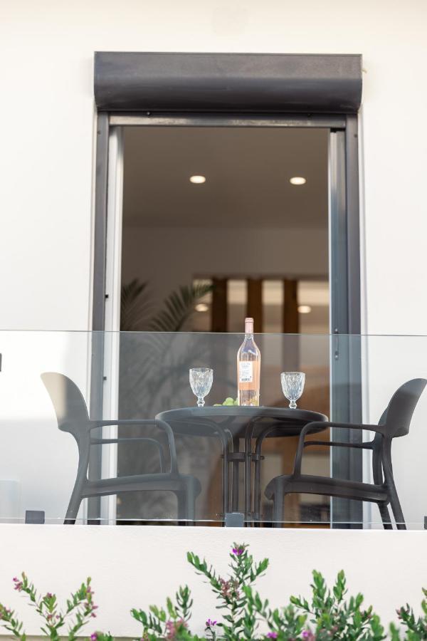 Olvos Suite Naxos City Eksteriør bilde